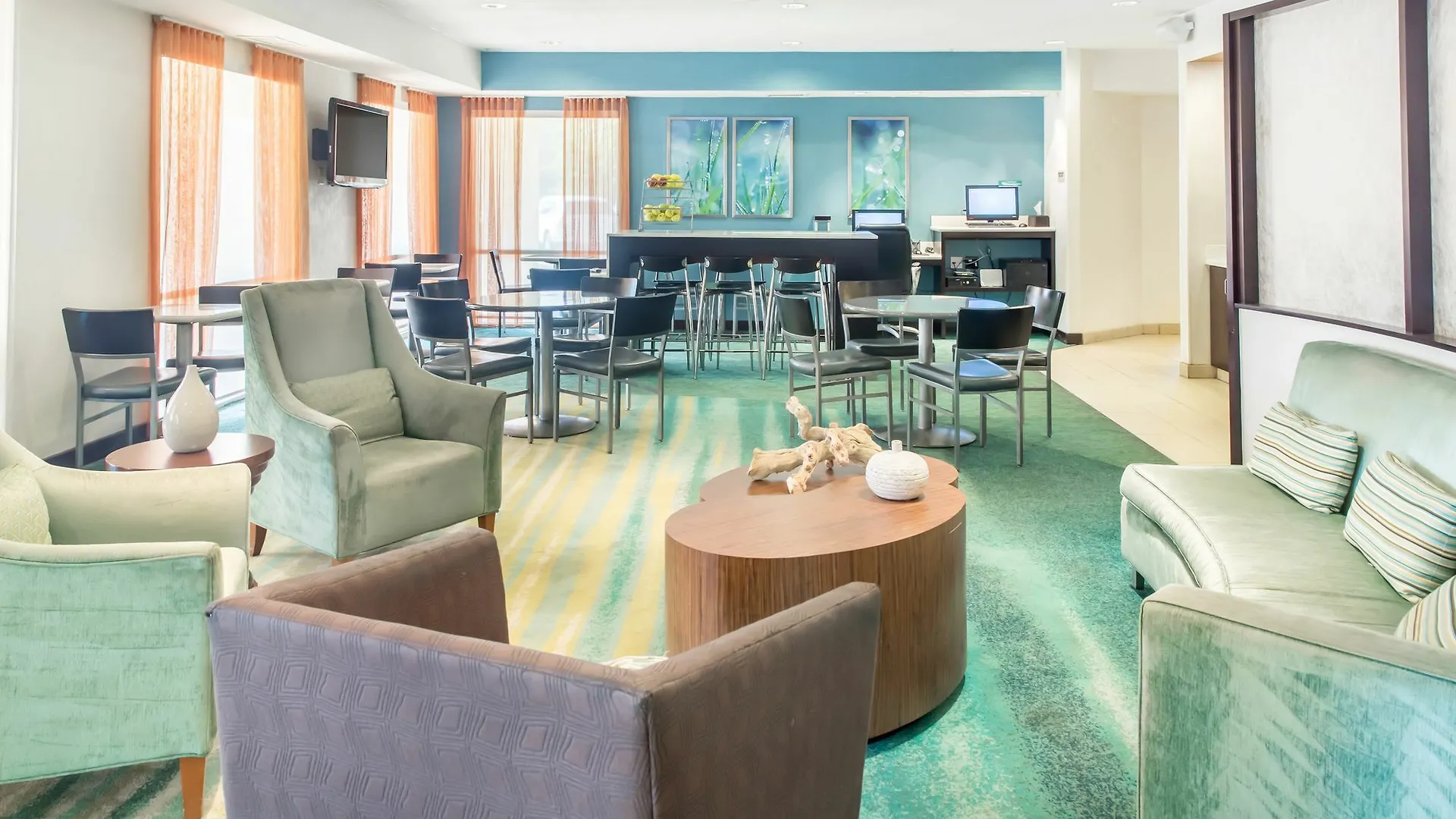 Springhill Suites By Marriott Memphis East Galleria 3*,